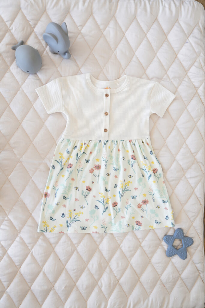 Drop Shoulder Dress Daisy Bee All Over Print