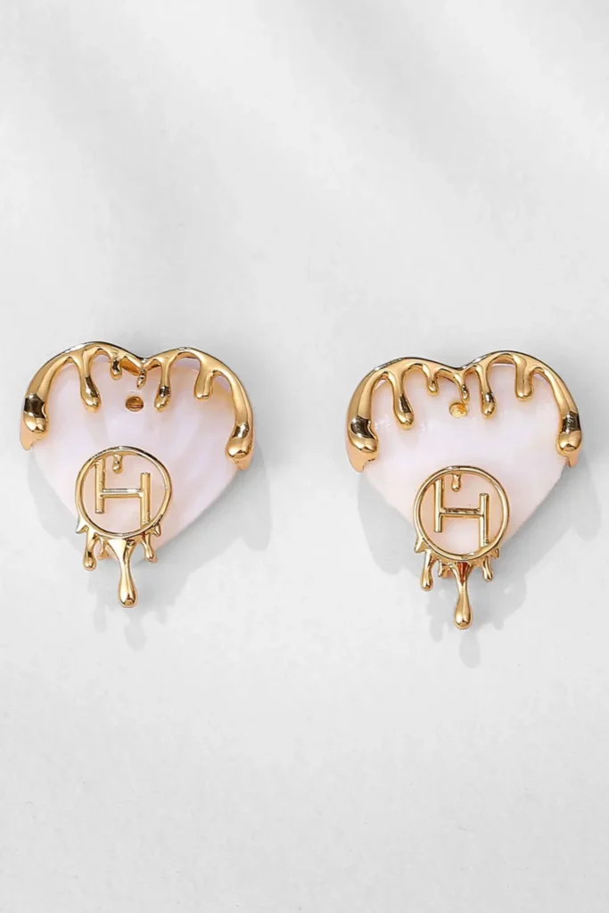 Drip OH Wild Heart Shell Mini Earrings