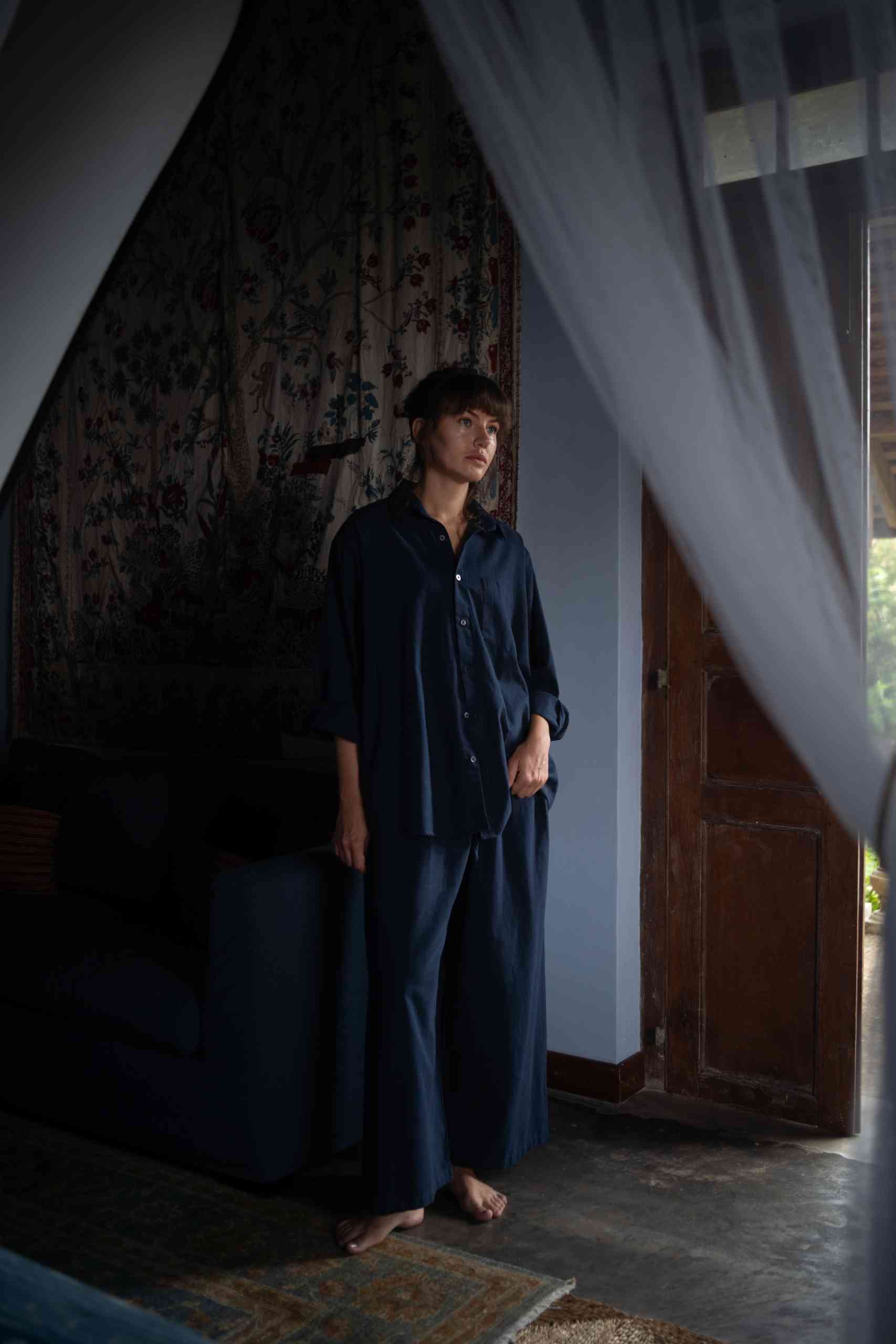 Linen Long Sleeve Shirt Navy - Image 3