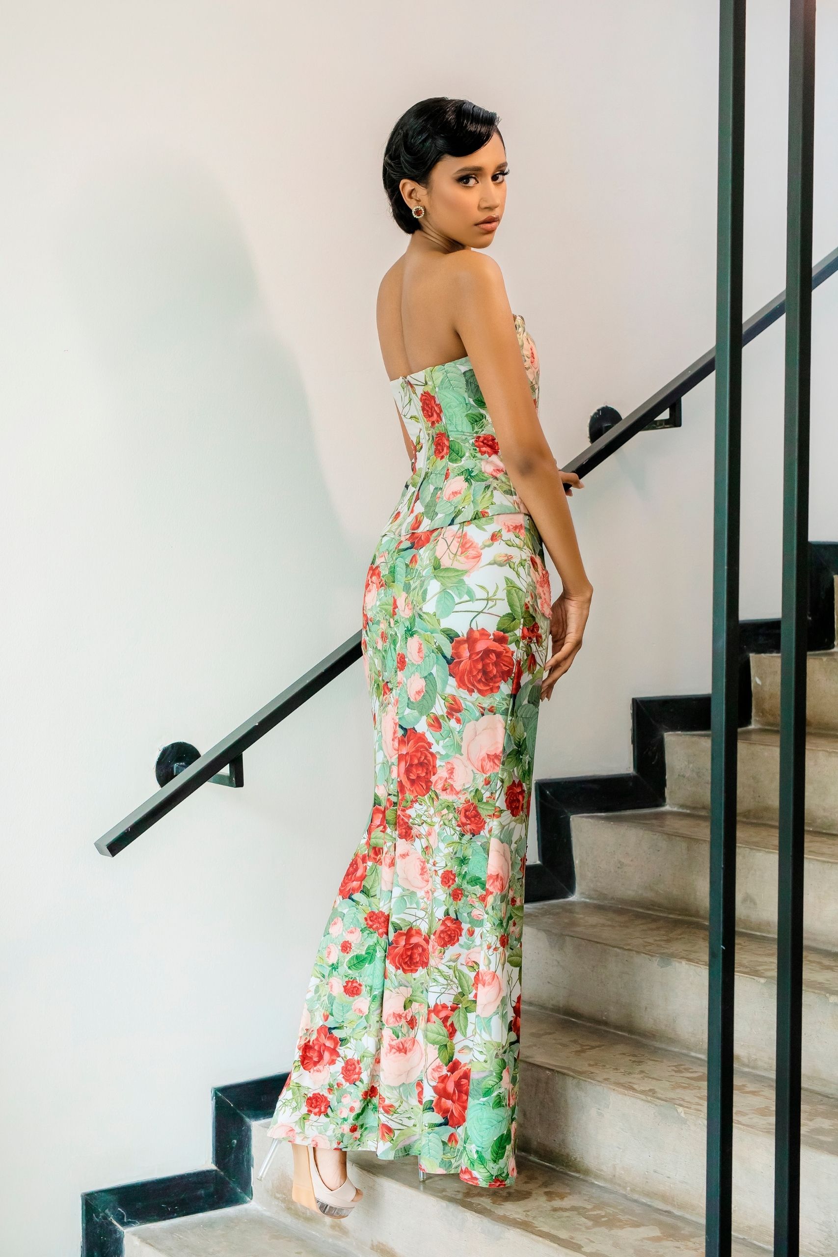 Red Floral Long Corset - Image 3