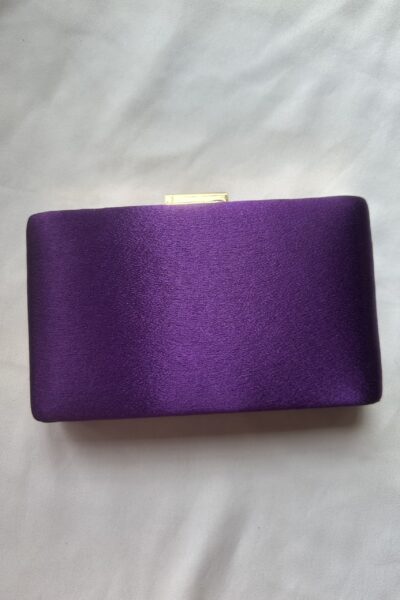 Ione Fable Clutch