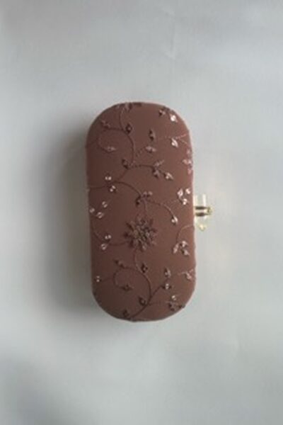 Dull Pink Floral Capsule Clutch With Crystal