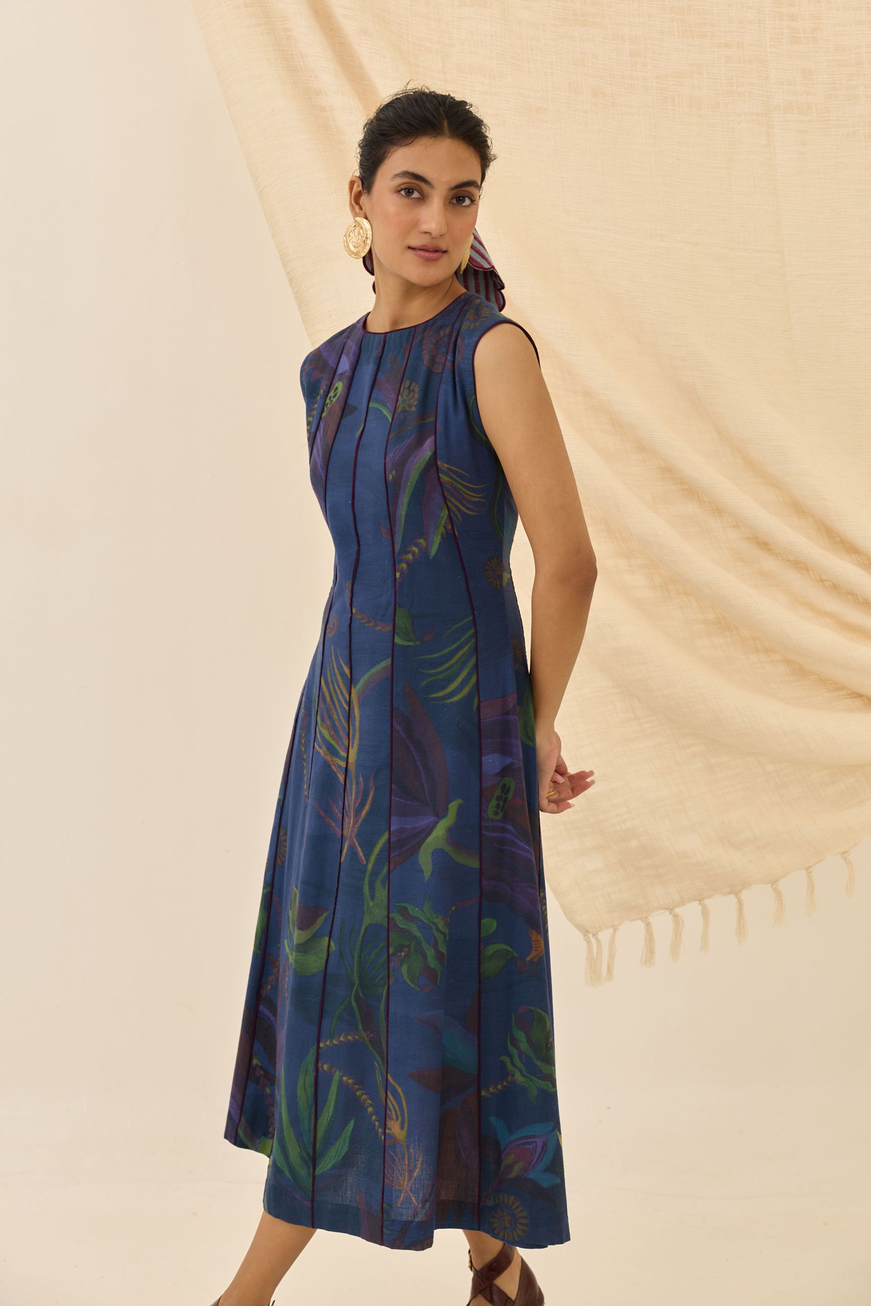 Tara Panelled Dress - Image 2