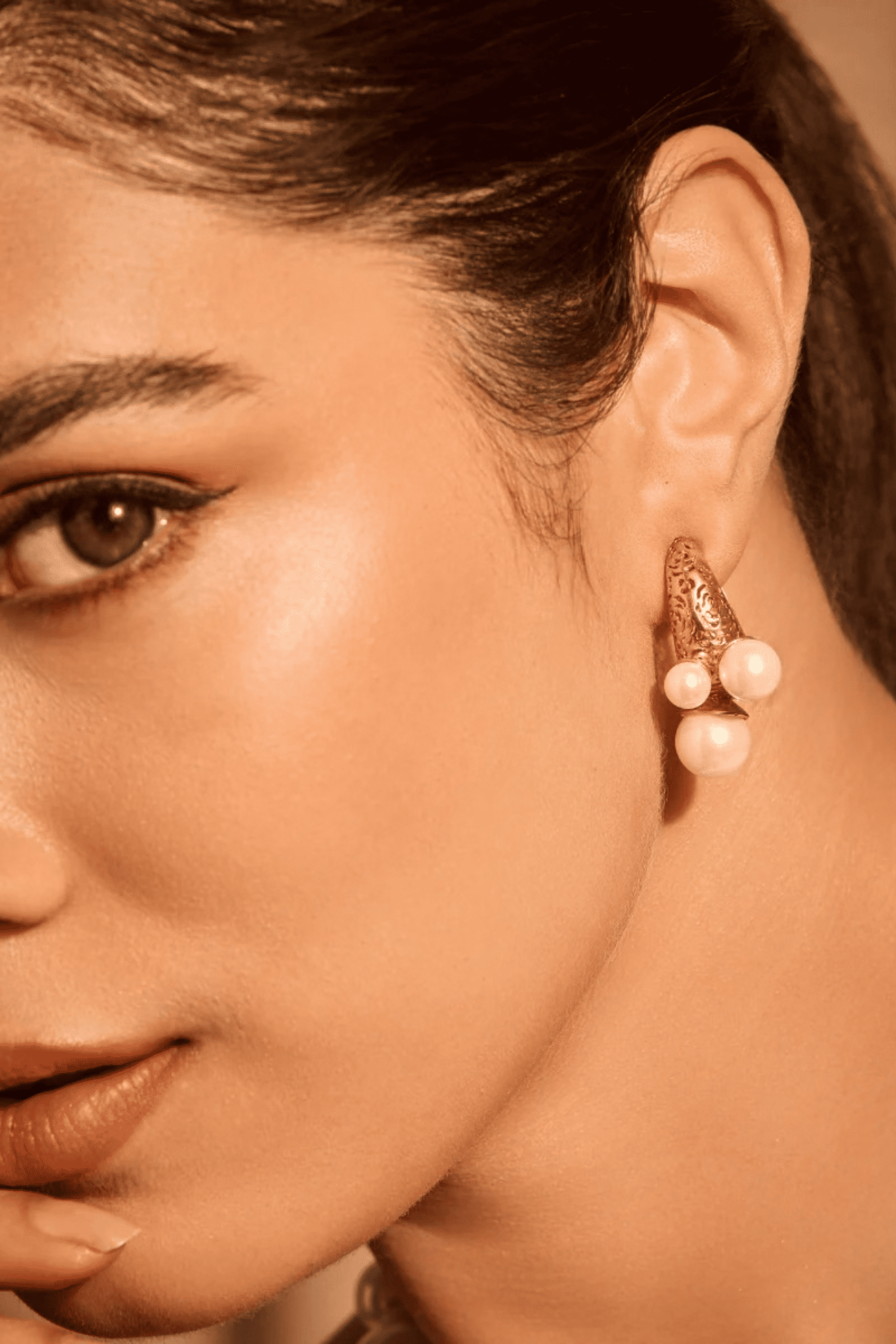 Audery Pearl Hoops
