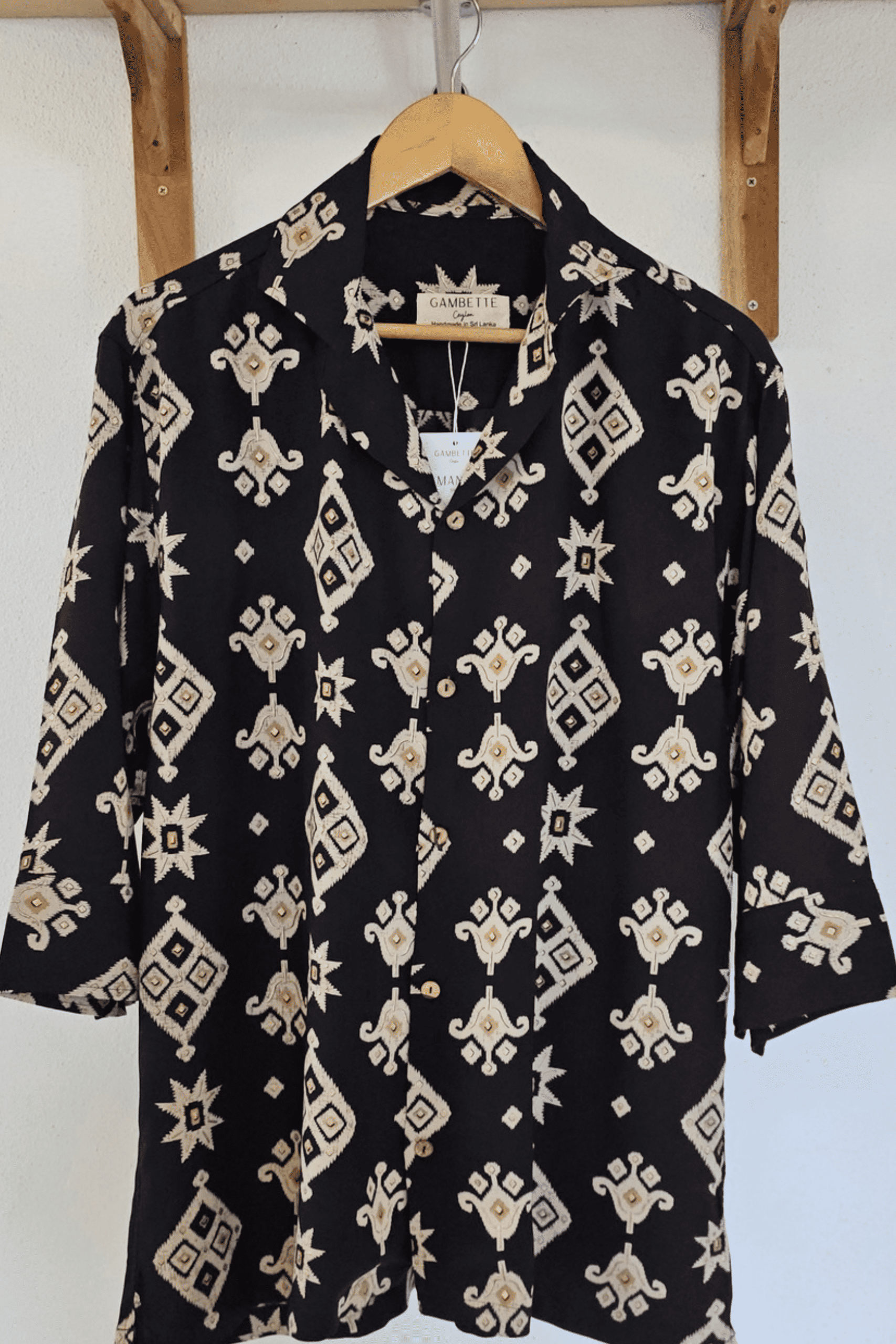 Manu Shirt 3/4 sleeves Black Gold
