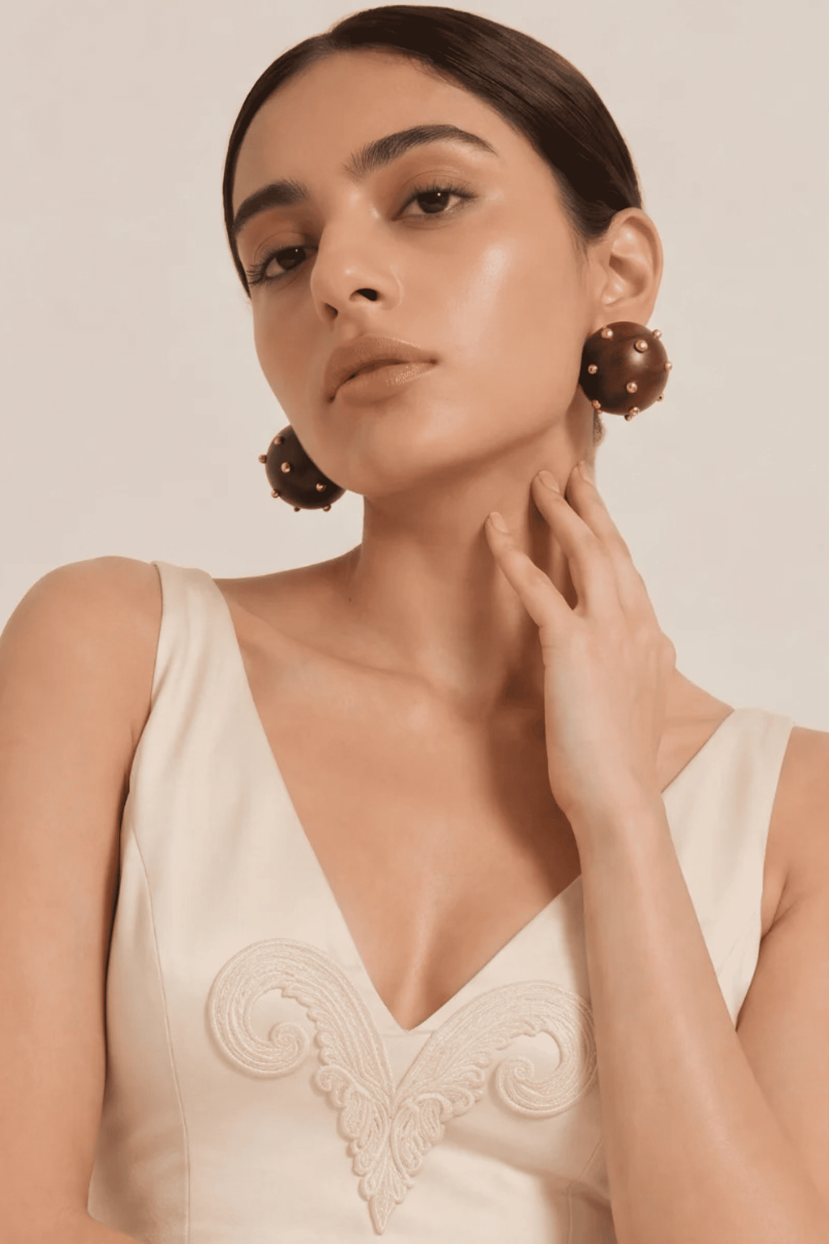 Cove Gold Ball Studs - Image 3